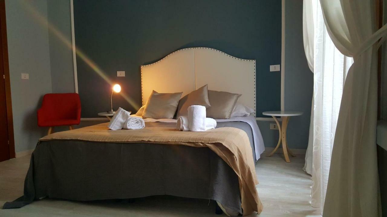 Magnolia Hotel Valmontone Eksteriør billede