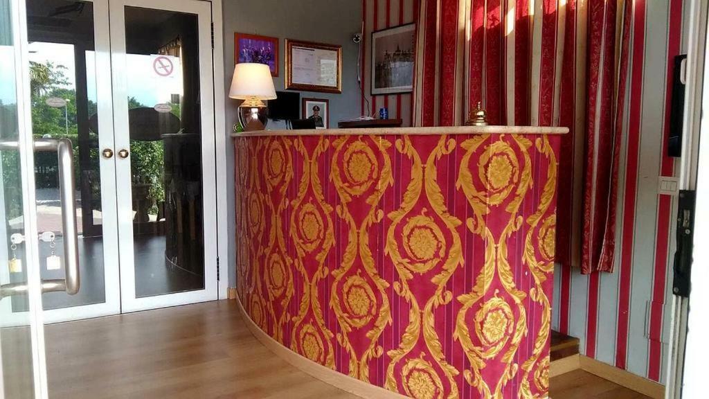 Magnolia Hotel Valmontone Eksteriør billede